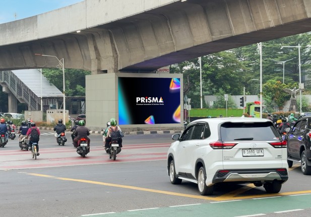 LED Pulomas Busiest Intersection - LRT product image 1