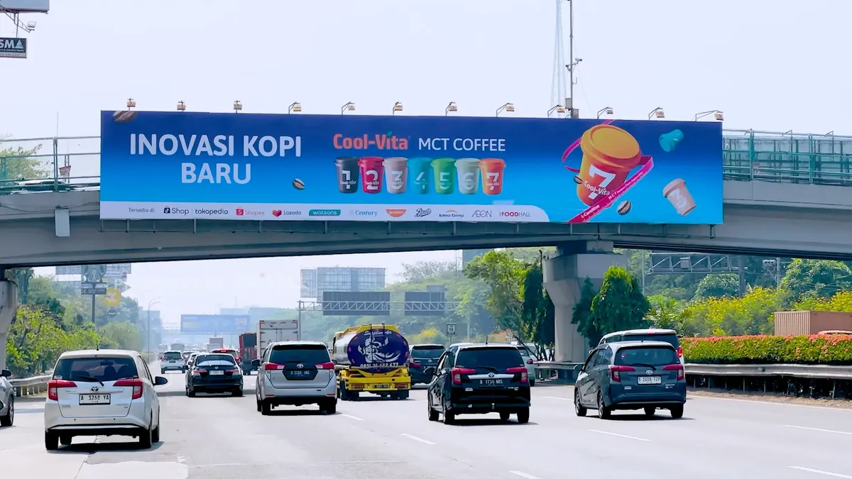 Why Choose Prisma Advertising for Static Billboards?